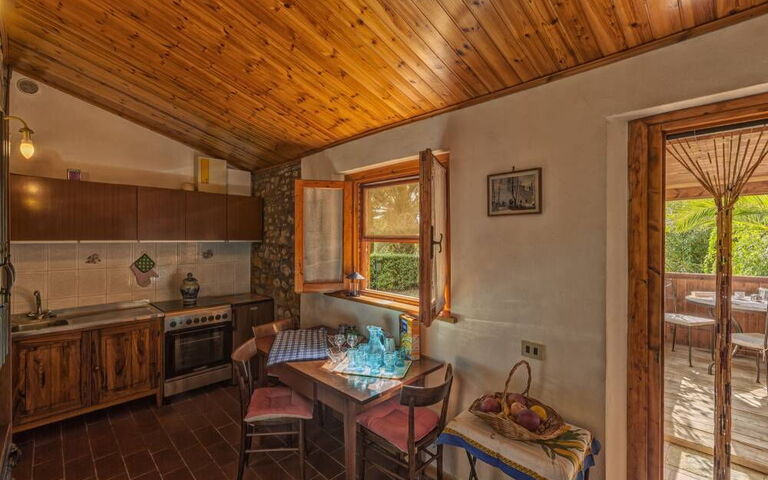 Unterkunft Leccino 3: Esszimmer, Küche