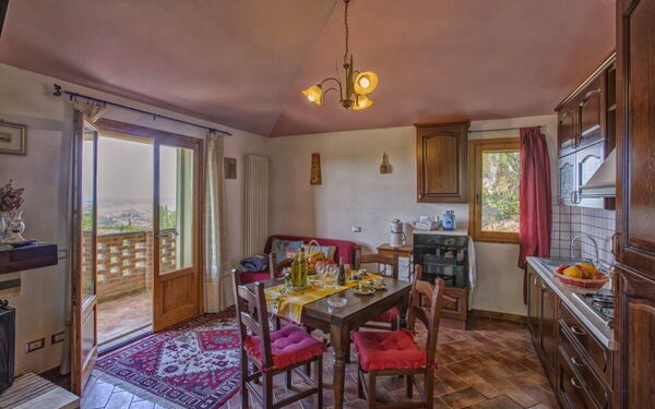 Unterkunft Leccino 5: Esszimmer, Küche