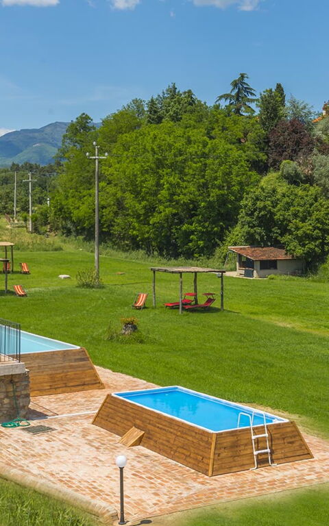 Le Fornaci: Ansichten, Außen, Draussen, Garten, Schwimmbad