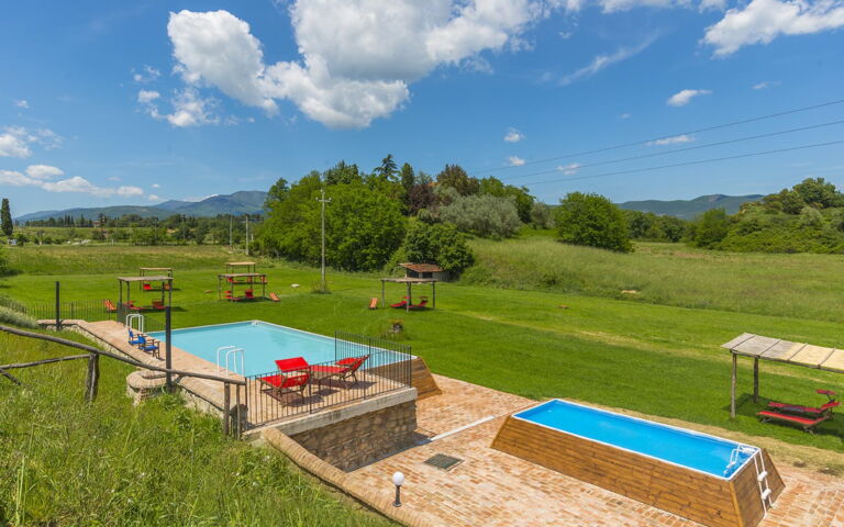 Le Fornaci: Ansichten, Außen, Draussen, Garten, Schwimmbad