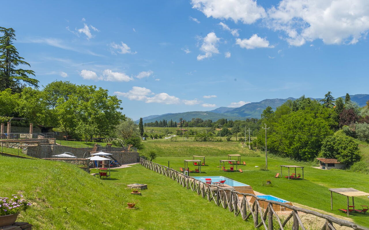 Le Fornaci: Ansichten, Außen, Draussen, Garten