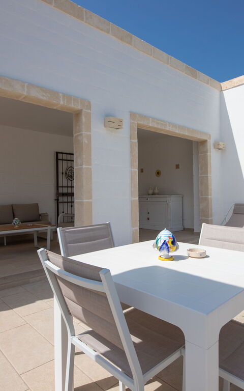 Terra Mater: Außen, Draussen