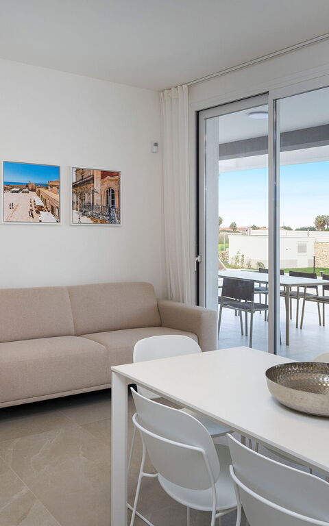 Villa Paradisus: Esszimmer, Wohnzimmer