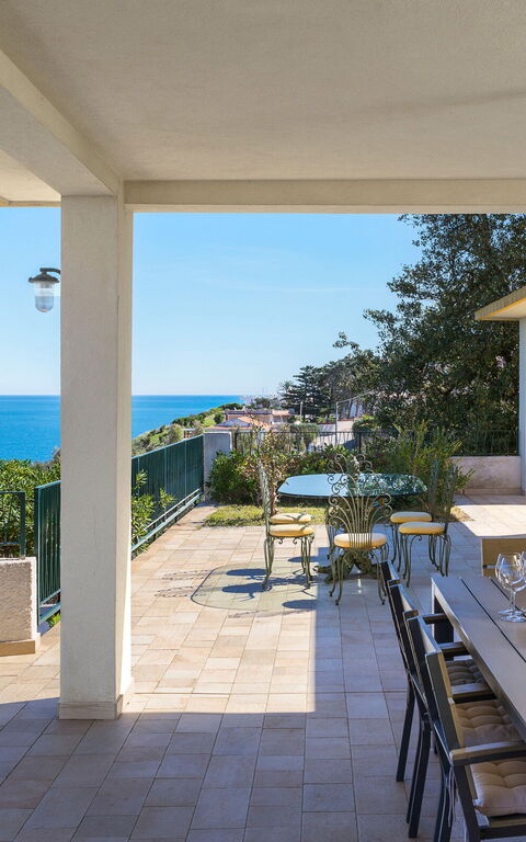 Villa Coralia: Ansichten, Außen, Draussen