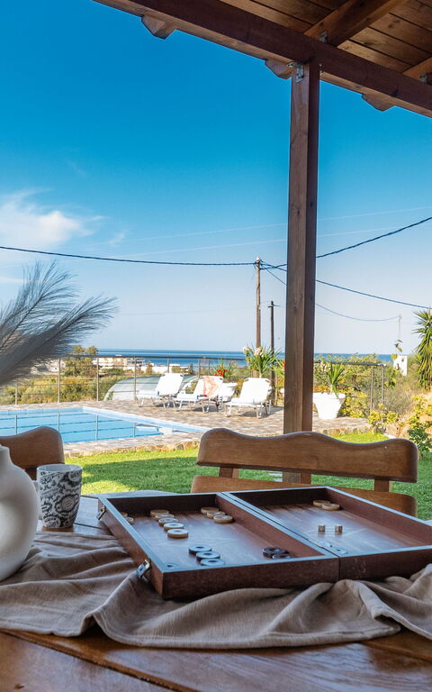 Villa Rose: Ansichten, Außen, Balkon / Terrasse / Patio, Draussen, Garten, Schwimmbad