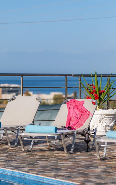 Villa Rose: Außen, Draussen, Schwimmbad