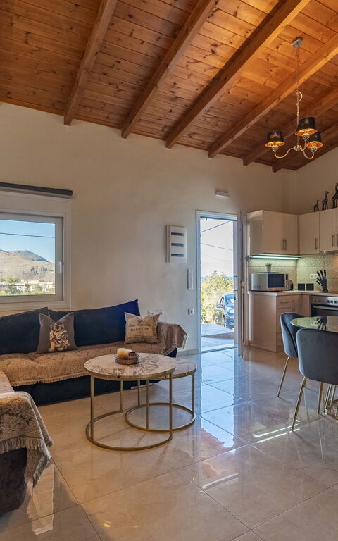 Villa Rose: Küche, Wohnzimmer