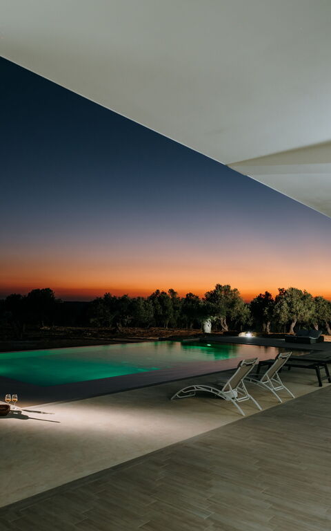 Villa Infinito: Ansichten, Außen, Balkon / Terrasse / Patio, Draussen, Schwimmbad