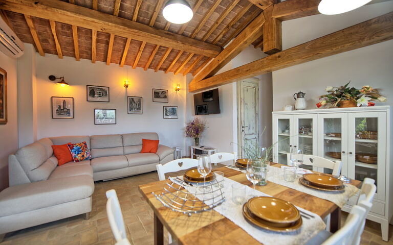 Casa Andrea: Esszimmer, Küche, Wohnzimmer