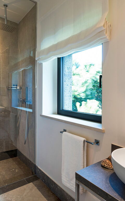 Villa Acqua Marina: Bad