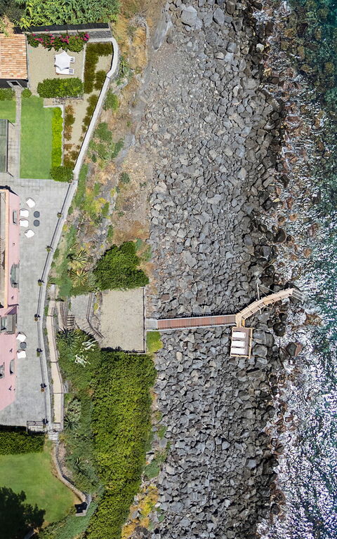 Villa Acqua Marina: Ansichten, Garten, Schwimmbad