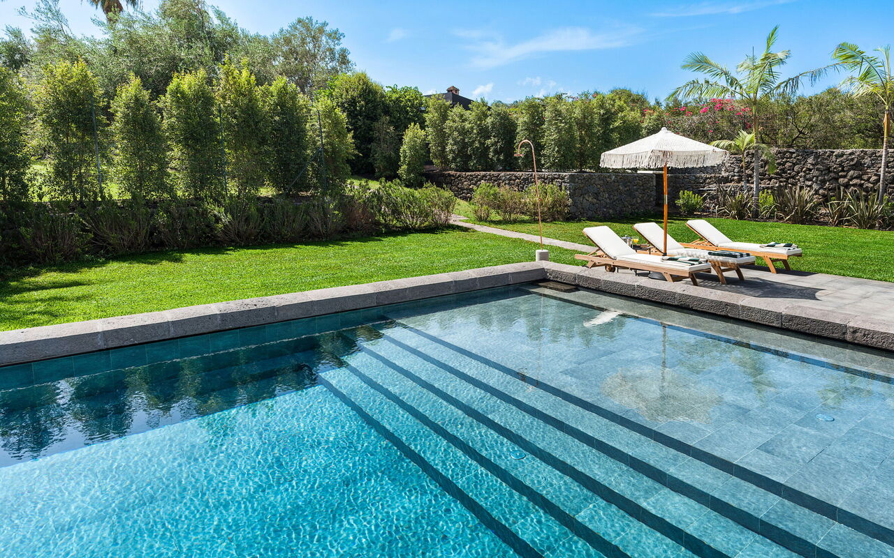 Villa Acqua Marina: Außen, Draussen, Garten, Schwimmbad