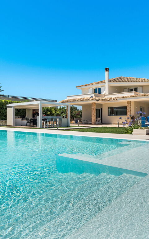 Villa Dilecta: Außen, Draussen, Schwimmbad