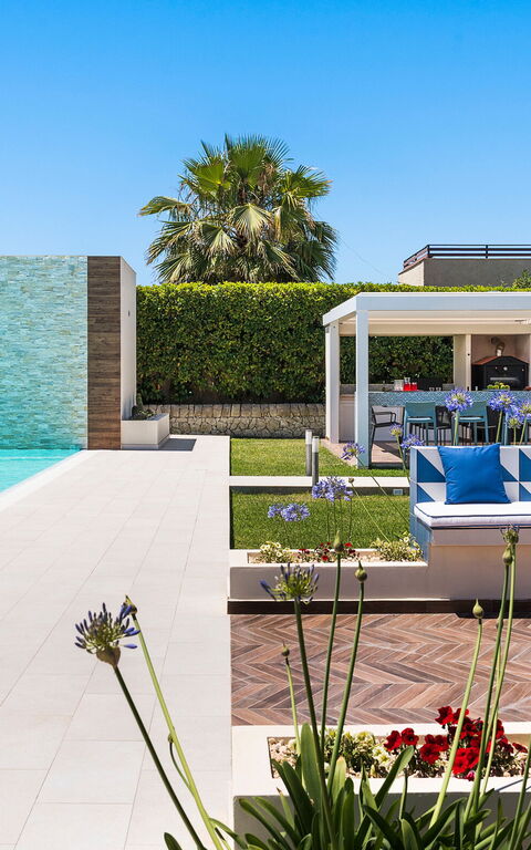 Villa Dilecta: Außen, Balkon / Terrasse / Patio, Draussen, Schwimmbad