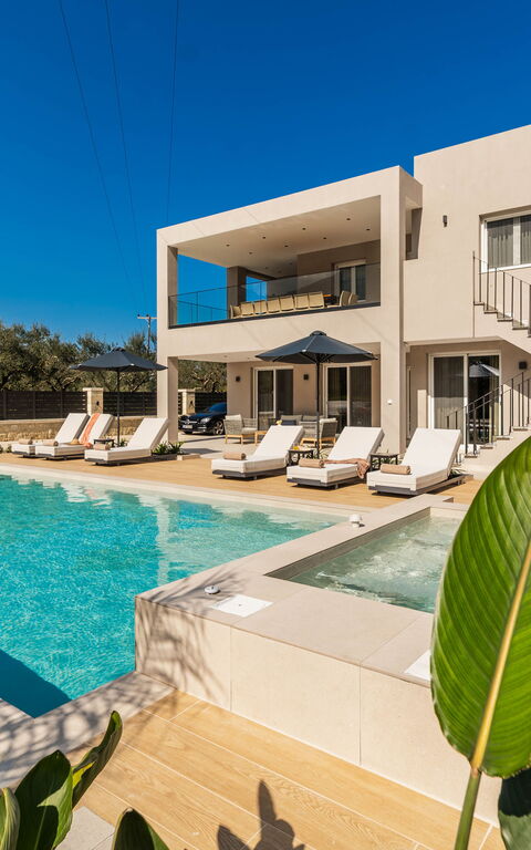 Villa Serenity: Außen, Draussen, Schwimmbad