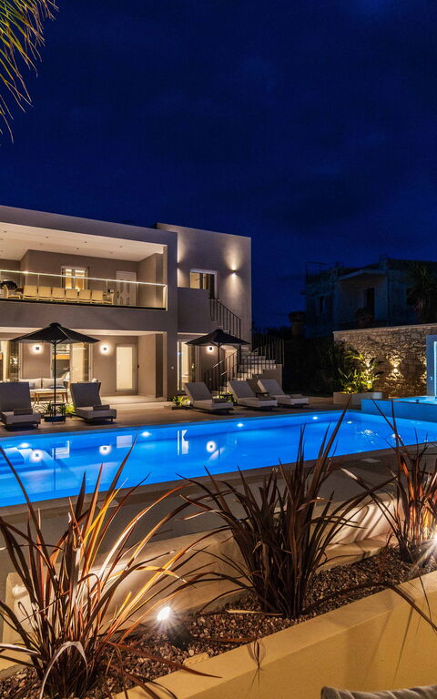 Villa Serenity: Außen, Draussen, Schwimmbad