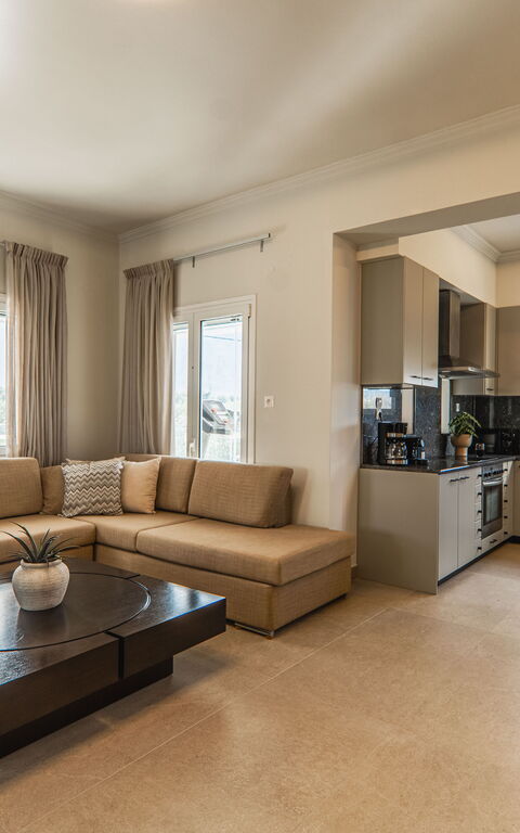 Villa Serenity: Küche, Wohnzimmer