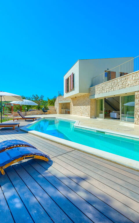 Villa Pine Haven: Außen, Draussen, Schwimmbad