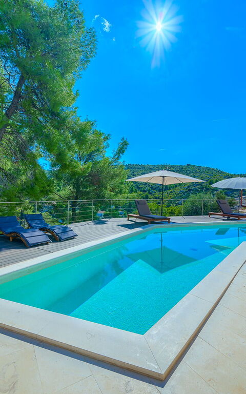 Villa Pine Haven: Außen, Draussen, Schwimmbad