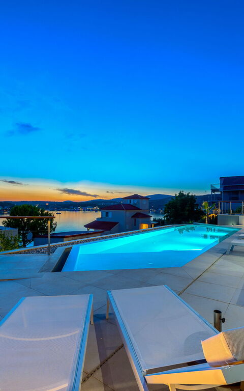 Villa Allina: Ansichten, Außen, Draussen, Schwimmbad