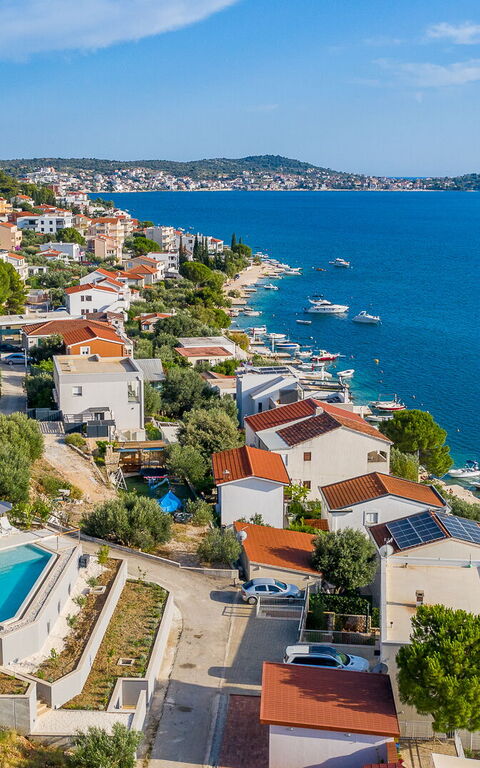 Villa Allina: Ansichten, Schwimmbad