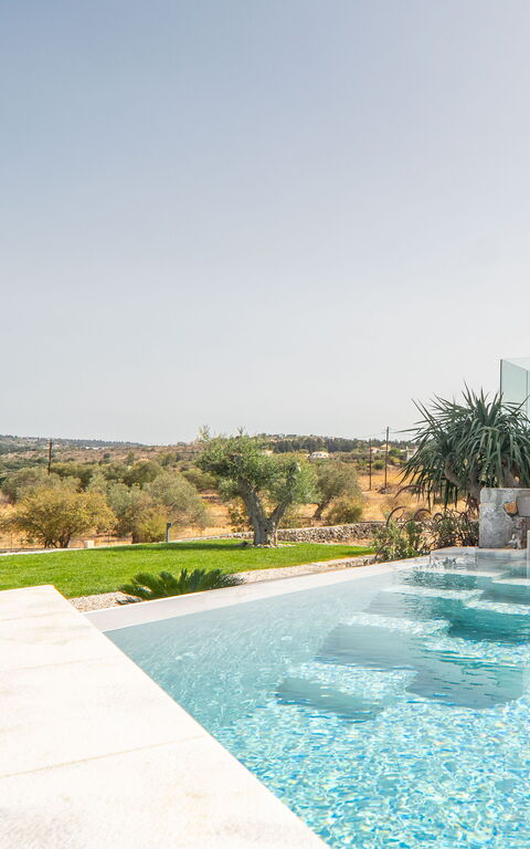 Venetian Villa: Ansichten, Außen, Draussen, Garten, Schwimmbad