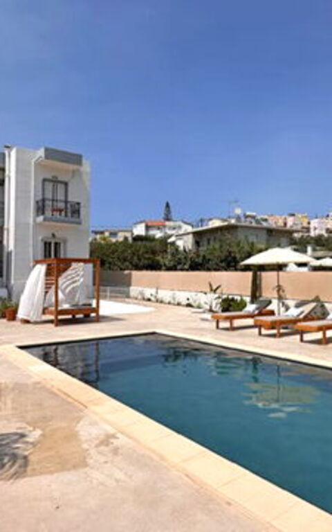 Christianna Apartments