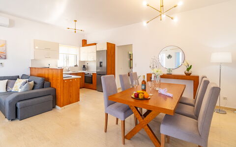 Unterkunft Christianna Apartments 1: Esszimmer, Küche, Wohnzimmer