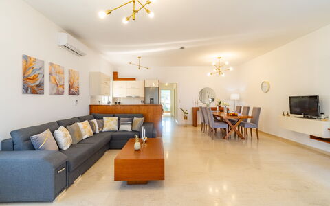 Unterkunft Christianna Apartments 1: Esszimmer, Küche, Wohnzimmer