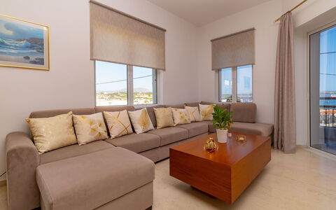Unterkunft Christianna Apartments 2: Esszimmer, Küche, Wohnzimmer