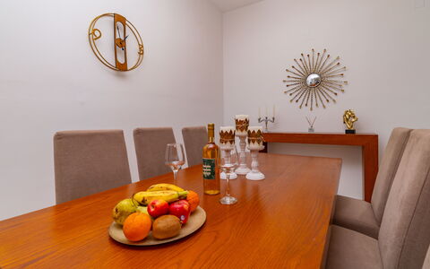 Unterkunft Christianna Apartments 2: Esszimmer, Küche, Wohnzimmer