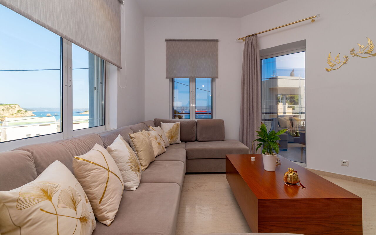 Unterkunft Christianna Apartments 2: Esszimmer, Küche, Wohnzimmer