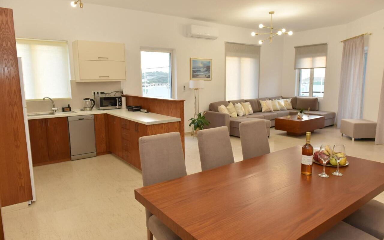 Unterkunft Christianna Apartments 1: Esszimmer, Küche, Wohnzimmer