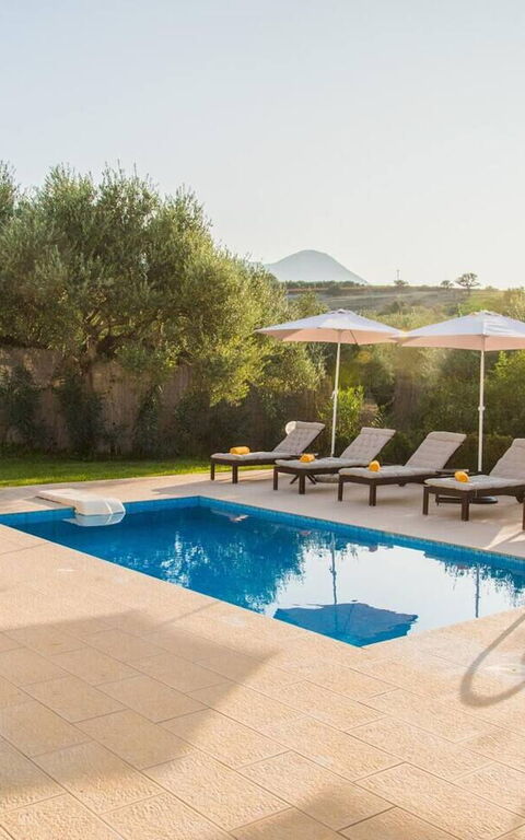 Villa Aetheria: Ansichten, Außen, Draussen, Schwimmbad