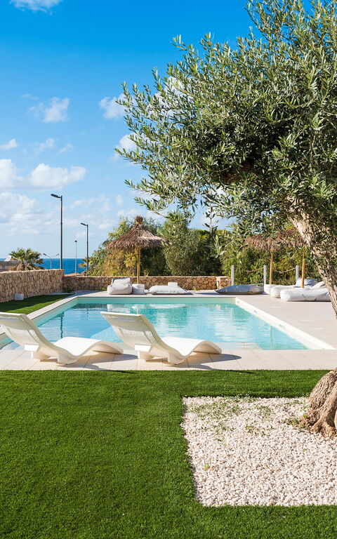 Villa Castalia: Ansichten, Außen, Draussen, Garten, Schwimmbad