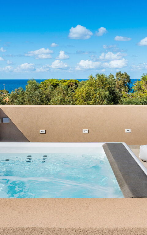 Villa Castalia: Ansichten, Außen, Draussen, Whirlpool