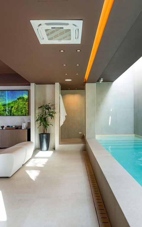 Villa Castalia: Schwimmbad, Whirlpool, Wohlergehen