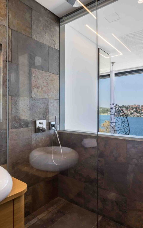 Villa Olive Vista 1: Bad