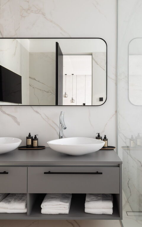 Villa Olive Vista 2: Bad