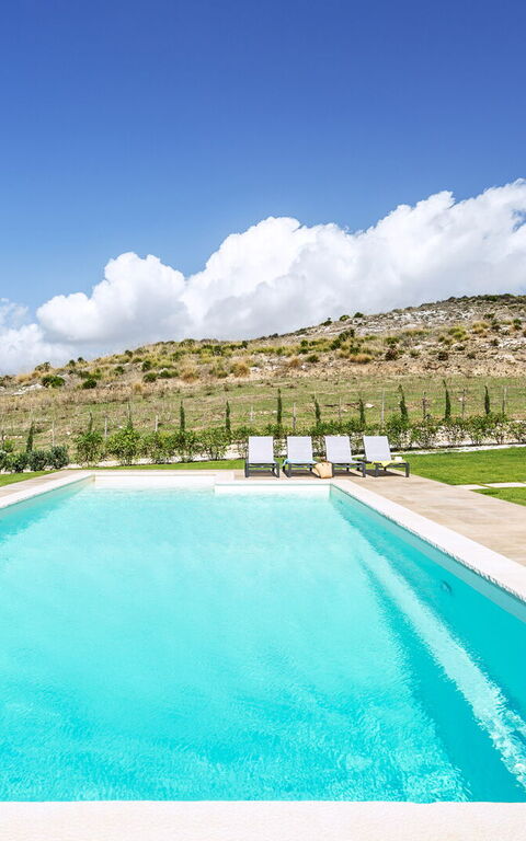 Villa Erakle: Außen, Draussen, Garten, Schwimmbad