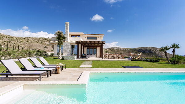 Villa Erakle: Außen, Draussen, Garten, Schwimmbad