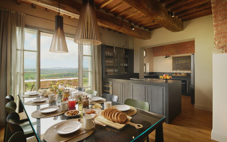 Villa Elmi: Küche, Wohnzimmer