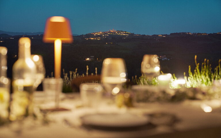 Villa Elmi: Ansichten, Außen, Balkon / Terrasse / Patio, Draussen