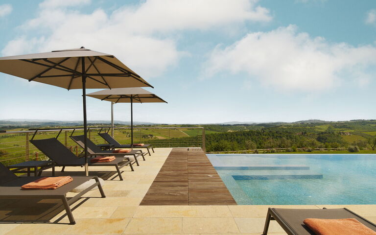 Villa Elmi: Ansichten, Außen, Draussen, Schwimmbad