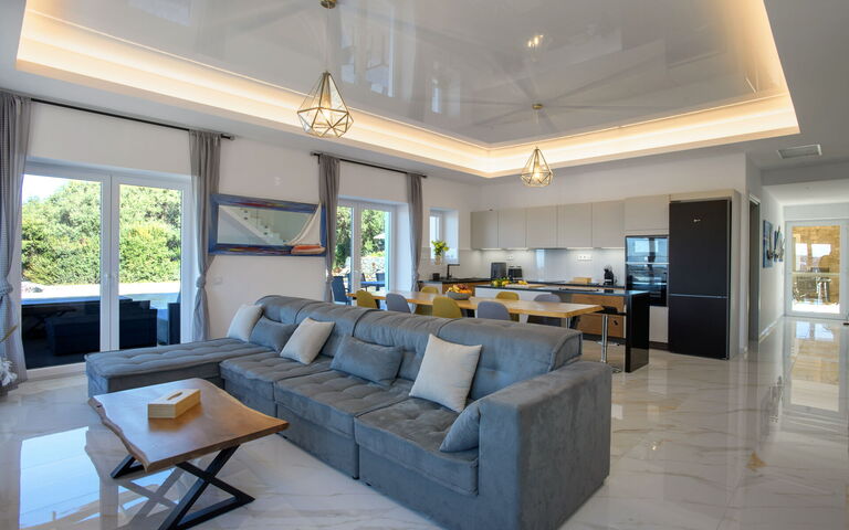 Villa Sunset: Küche, Wohnzimmer