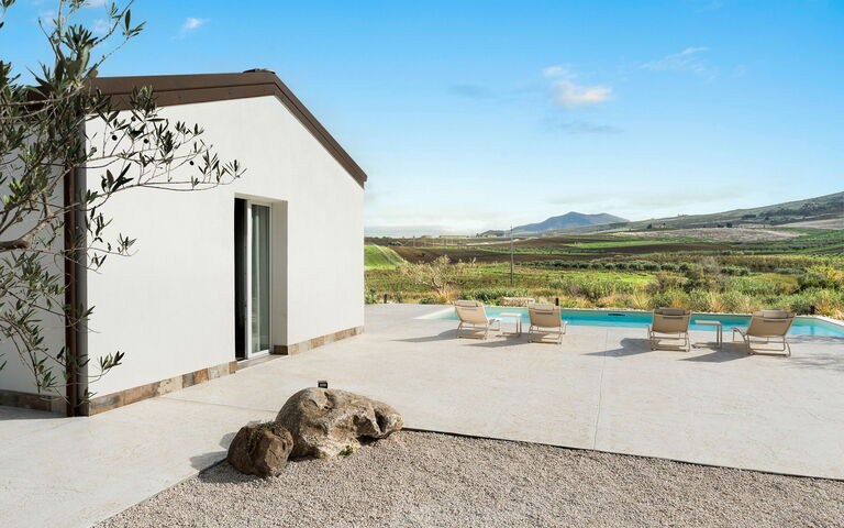 Villa Sike: Ansichten, Außen, Draussen, Schwimmbad