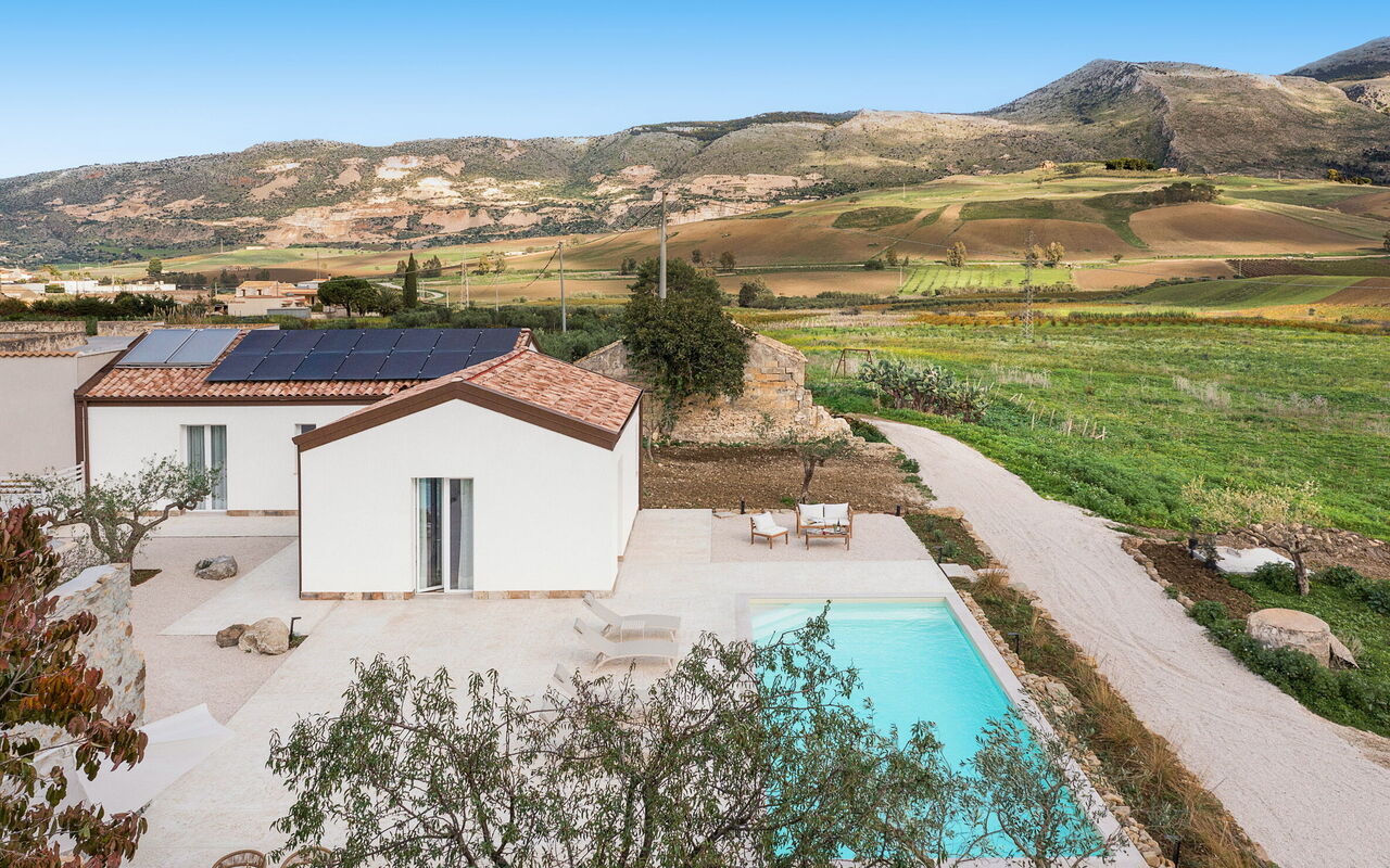 Villa Sike: Ansichten, Außen, Draussen, Schwimmbad