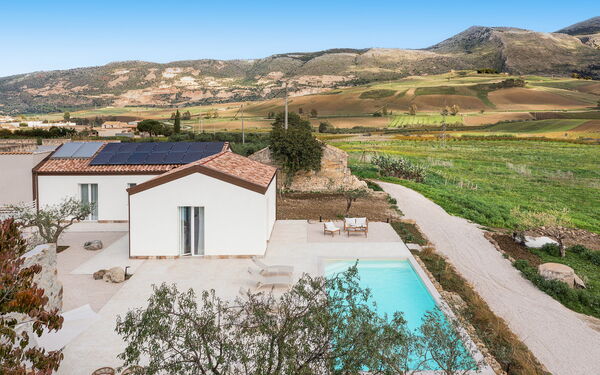 Villa Sike: Ansichten, Außen, Draussen, Schwimmbad