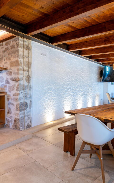 Villa Sole Tra i Ginepri: Esszimmer, Küche, Wohnzimmer