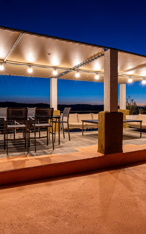 Villa Sole Tra i Ginepri: Ansichten, Außen, Balkon / Terrasse / Patio, Draussen